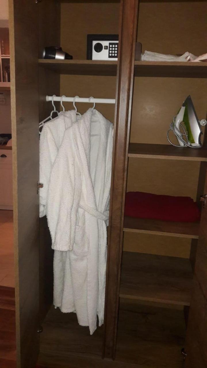 Raphaela Residence Bistriţa エクステリア 写真