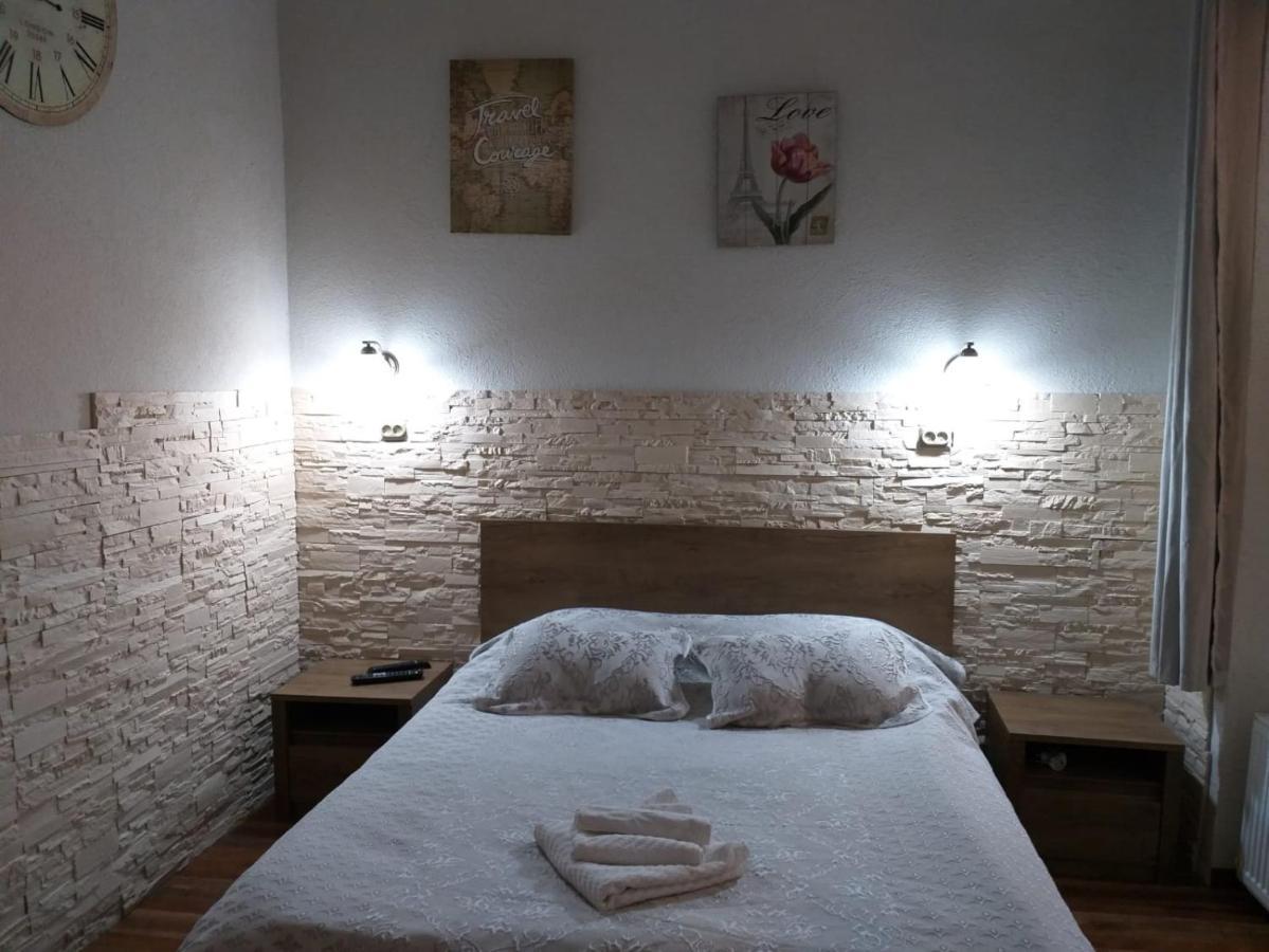 Raphaela Residence Bistriţa エクステリア 写真